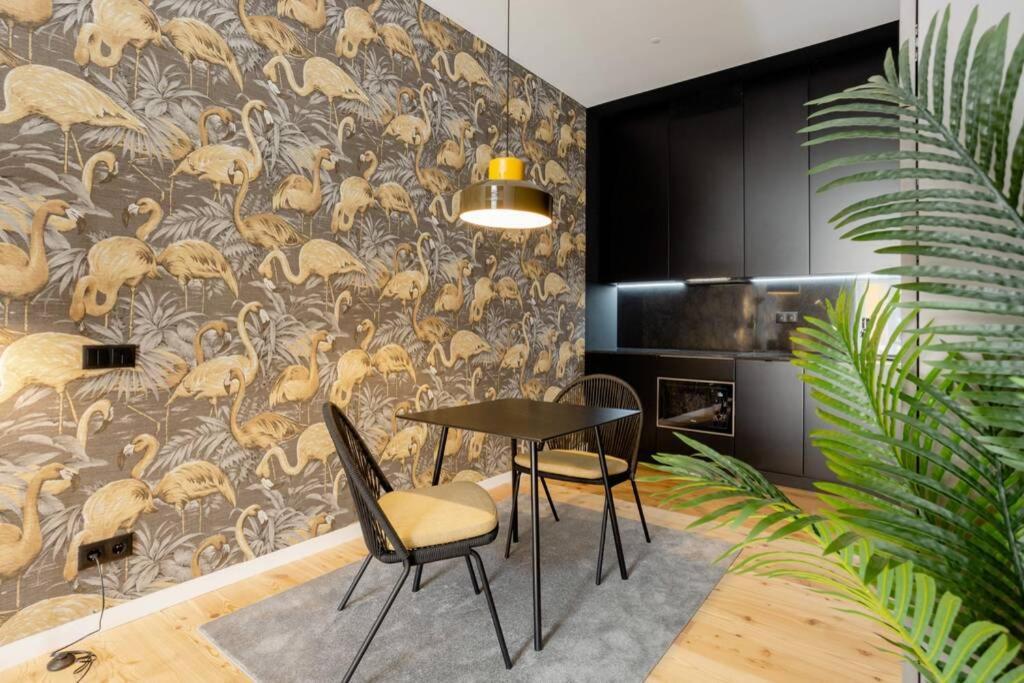 Boutique Rentals-Art & Charm II Apt W/ Terrace Porto Buitenkant foto