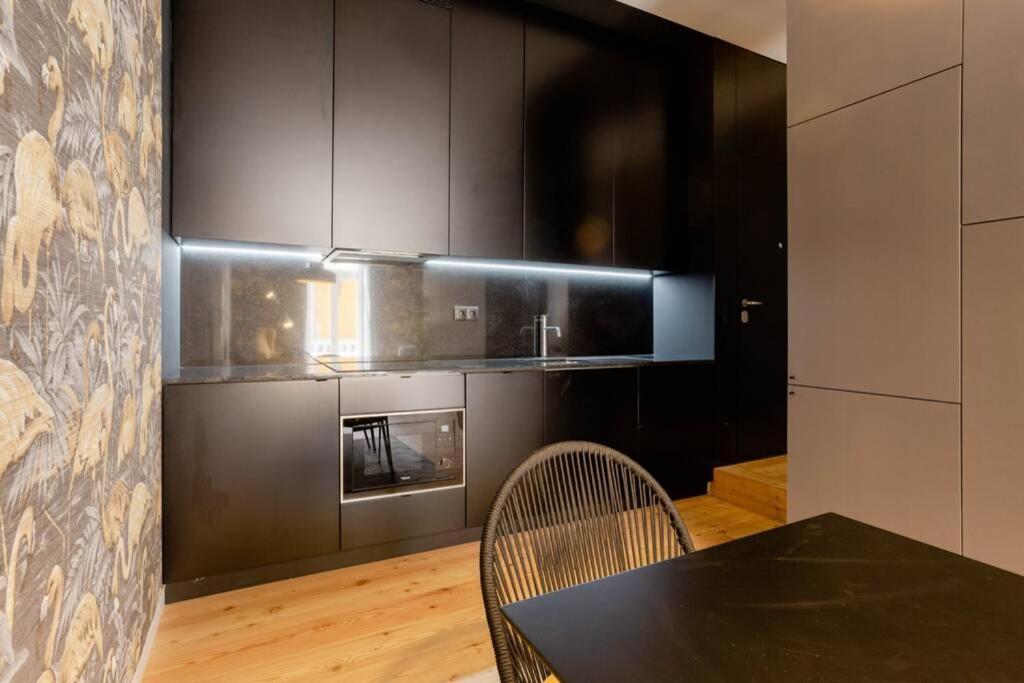 Boutique Rentals-Art & Charm II Apt W/ Terrace Porto Buitenkant foto