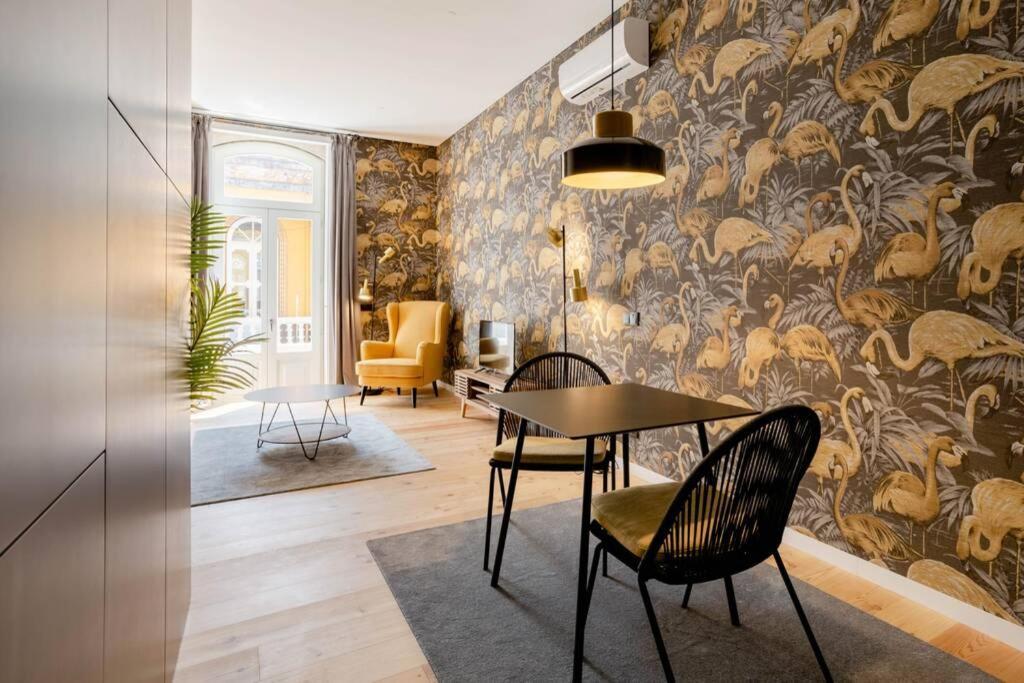 Boutique Rentals-Art & Charm II Apt W/ Terrace Porto Buitenkant foto