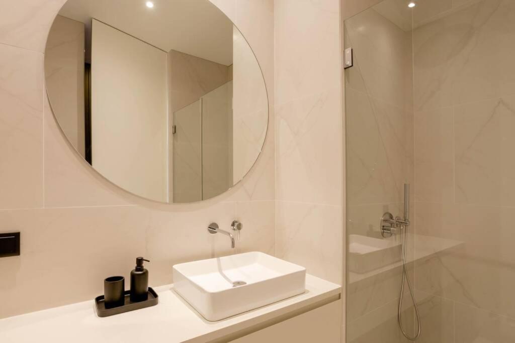 Boutique Rentals-Art & Charm II Apt W/ Terrace Porto Buitenkant foto